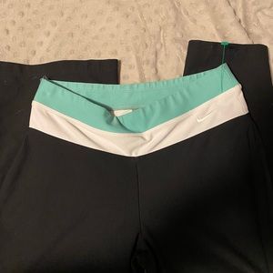 Nike black athletic pants/leggings